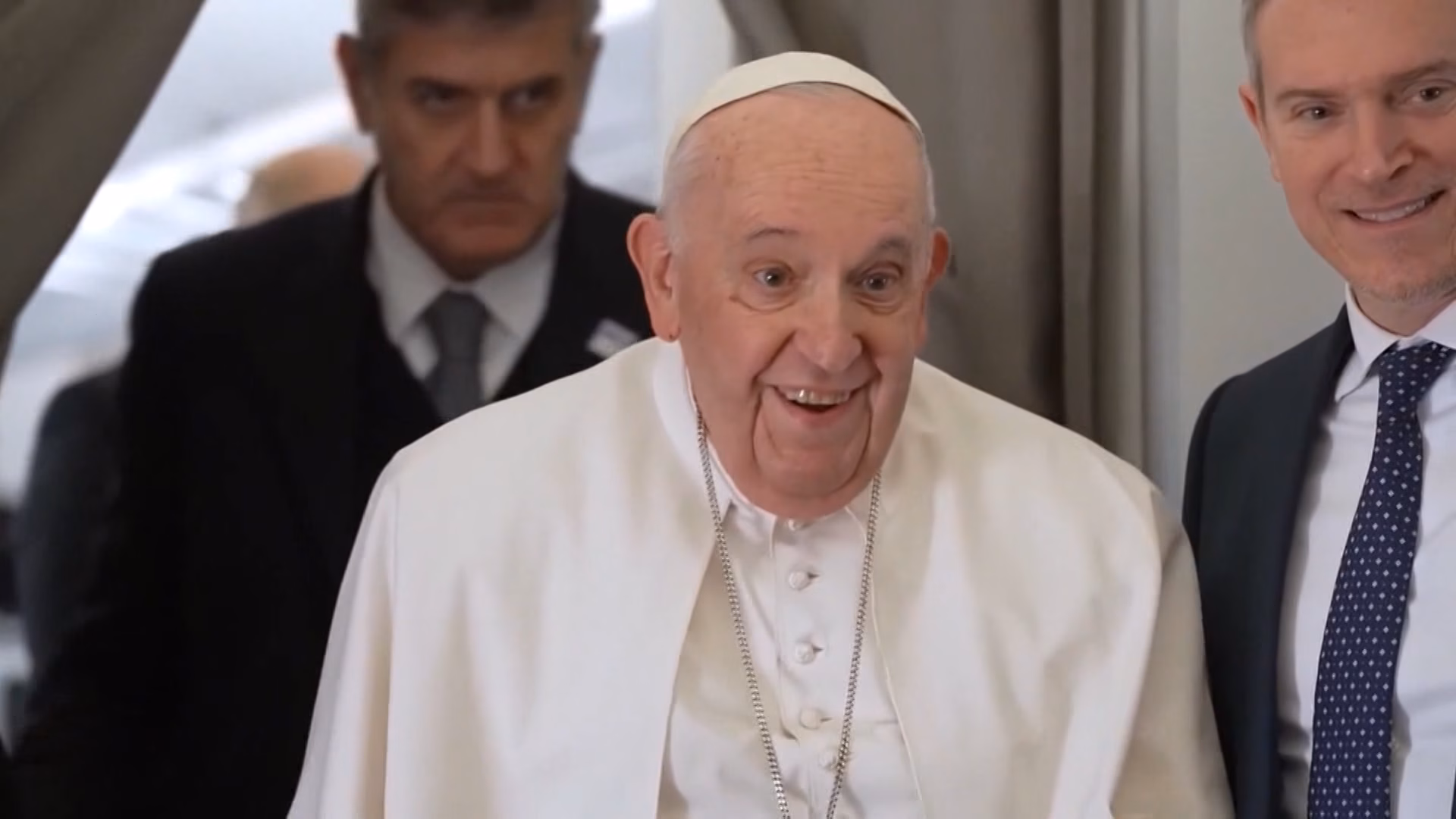 U.S. Leaders, Local Lawmakers React to the Death of Pope Francis 